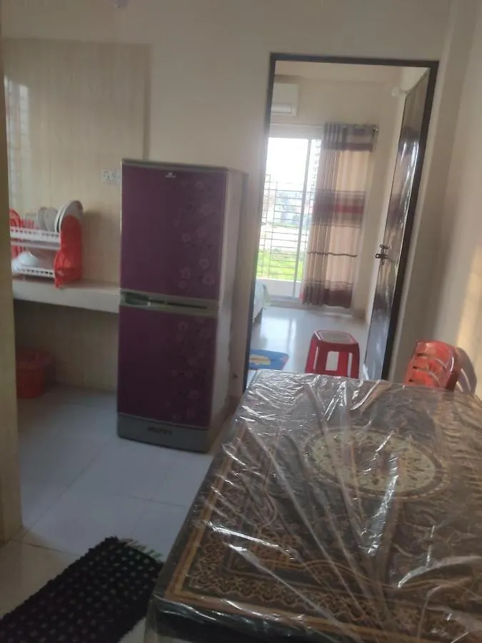 Apartment Secured Family Studio Apartment-Near Airport,Ac,Fridge,Wifi,Stove Dhaka
